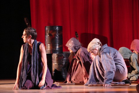 DIA 6 Y 8 DE MARZO ´TROYANAS´ A ESCENA